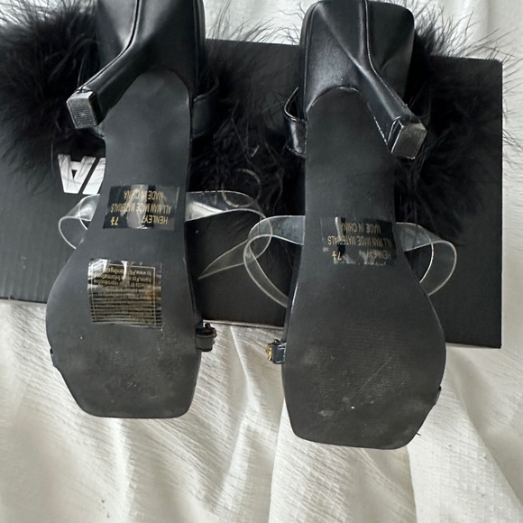 Fashion nova feather gonna happen heeled sandals - Picture 5 of 6